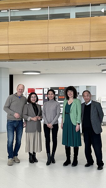Gäste aus Vietnam und Deutschland am Campus Mannheim