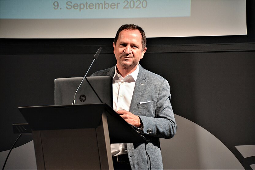 Prof. Dr. phil. habil. Andreas Frey Porträt Prof. Dr. phil. habil. Andreas Frey