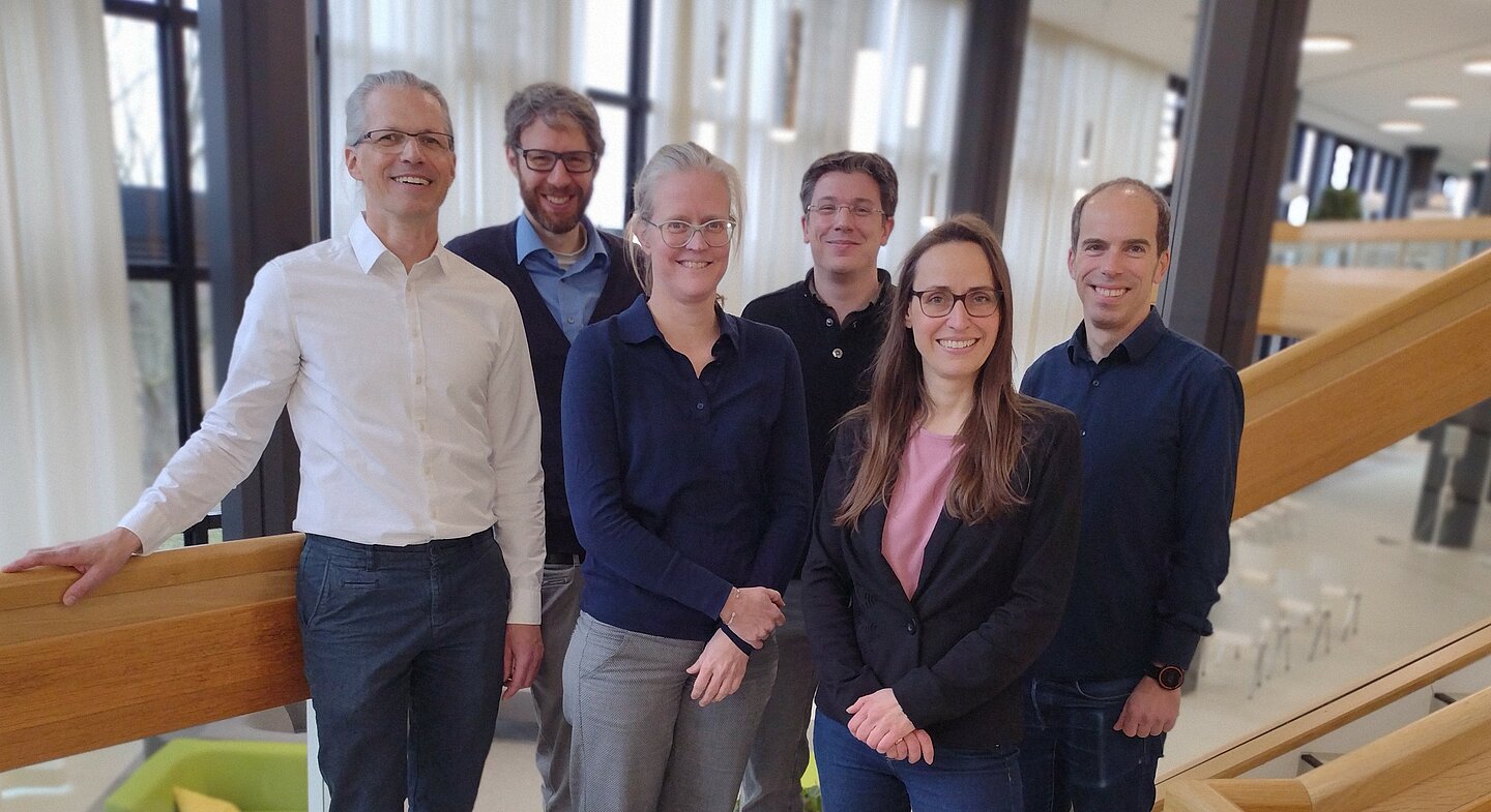 Gruppenbild mit Prof. Dr. Cristian Göbel, Prof. Dr. Daniel Arnold, Prof. Dr. Maresa Sprietsma, Prof. Dr. Marco de Pinto, Prof. Dr. Katja Görlitz, Dr. Marcus Tamm